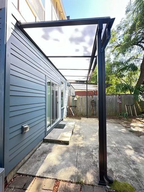 Acrylite-back-patio-cover