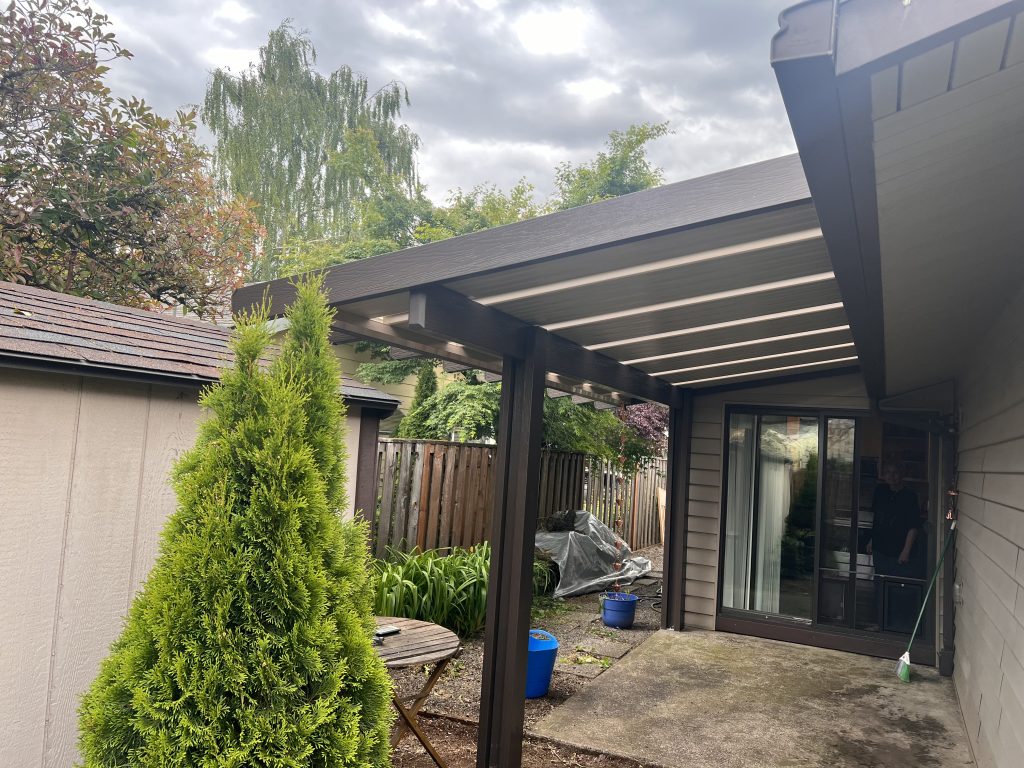 Elitewood-patiocover-skylights
